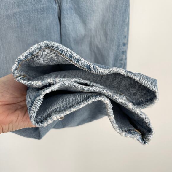 Levi's Premium Ribcage Straight Mid Rise Light Wash Mom Jeans Size 25 Blue - Picture 5 of 13